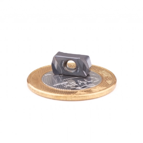 Ampliar foto Inserto LNMU0303ZER ML AlTin Pastilha de Metal Duro para Aco  Grade 5537   1 peca